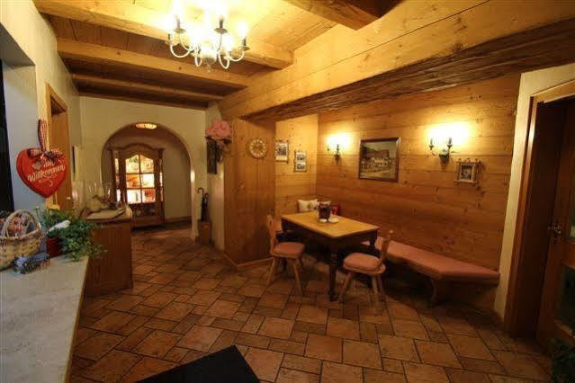 Landgasthof Kirchmayer ファルハント エクステリア 写真