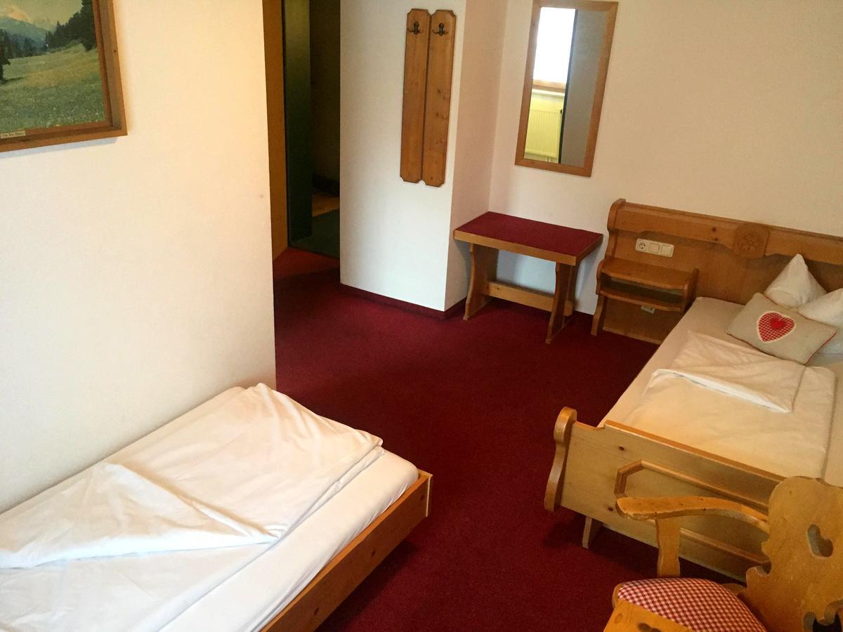 Landgasthof Kirchmayer ファルハント エクステリア 写真