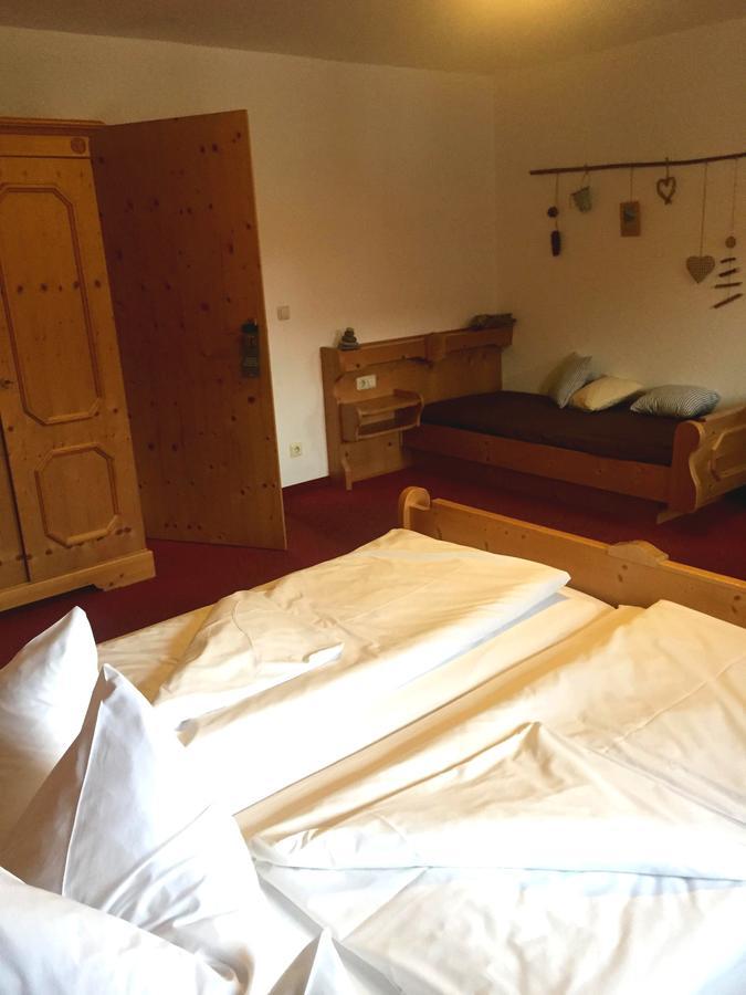 Landgasthof Kirchmayer ファルハント エクステリア 写真