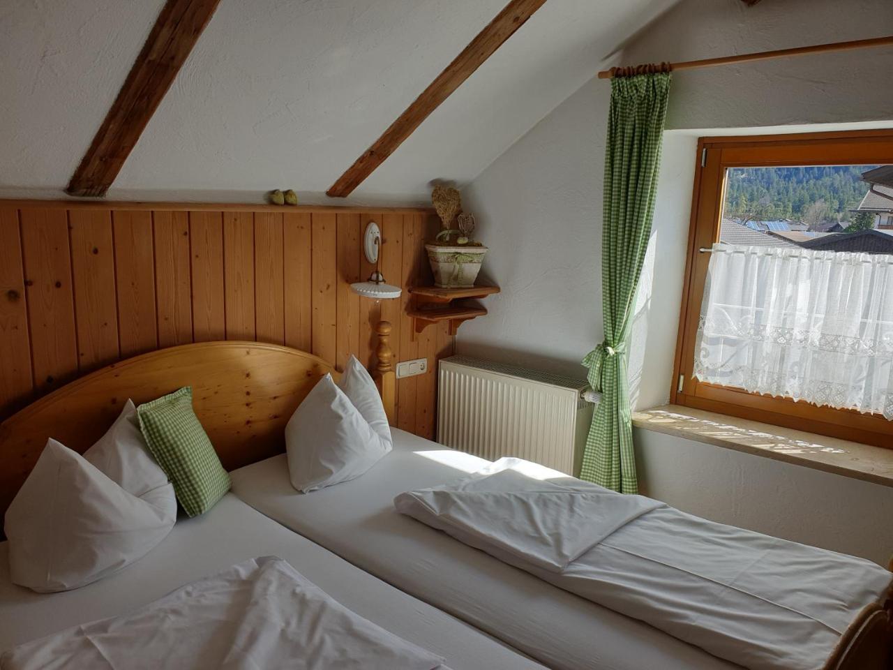 Landgasthof Kirchmayer ファルハント エクステリア 写真