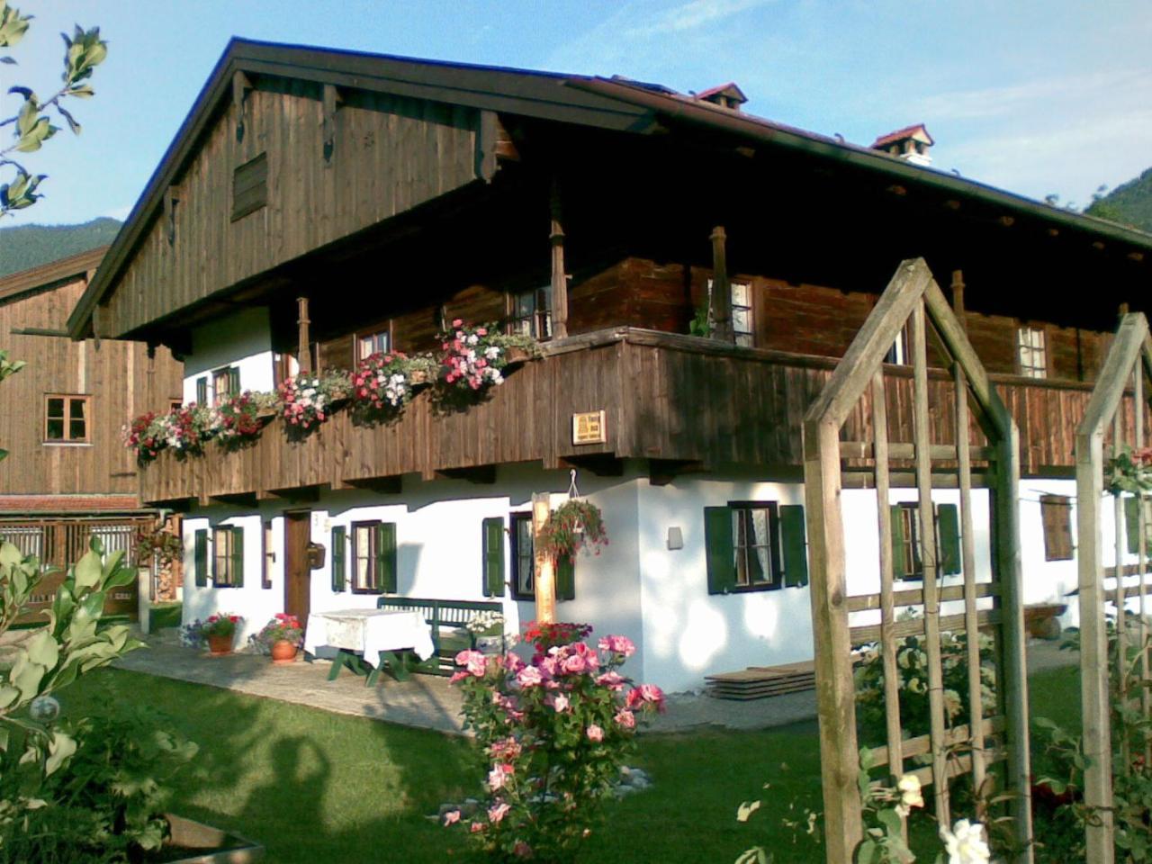 Landgasthof Kirchmayer ファルハント エクステリア 写真