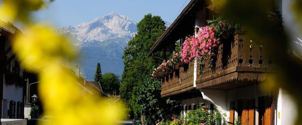 Landgasthof Kirchmayer ファルハント エクステリア 写真